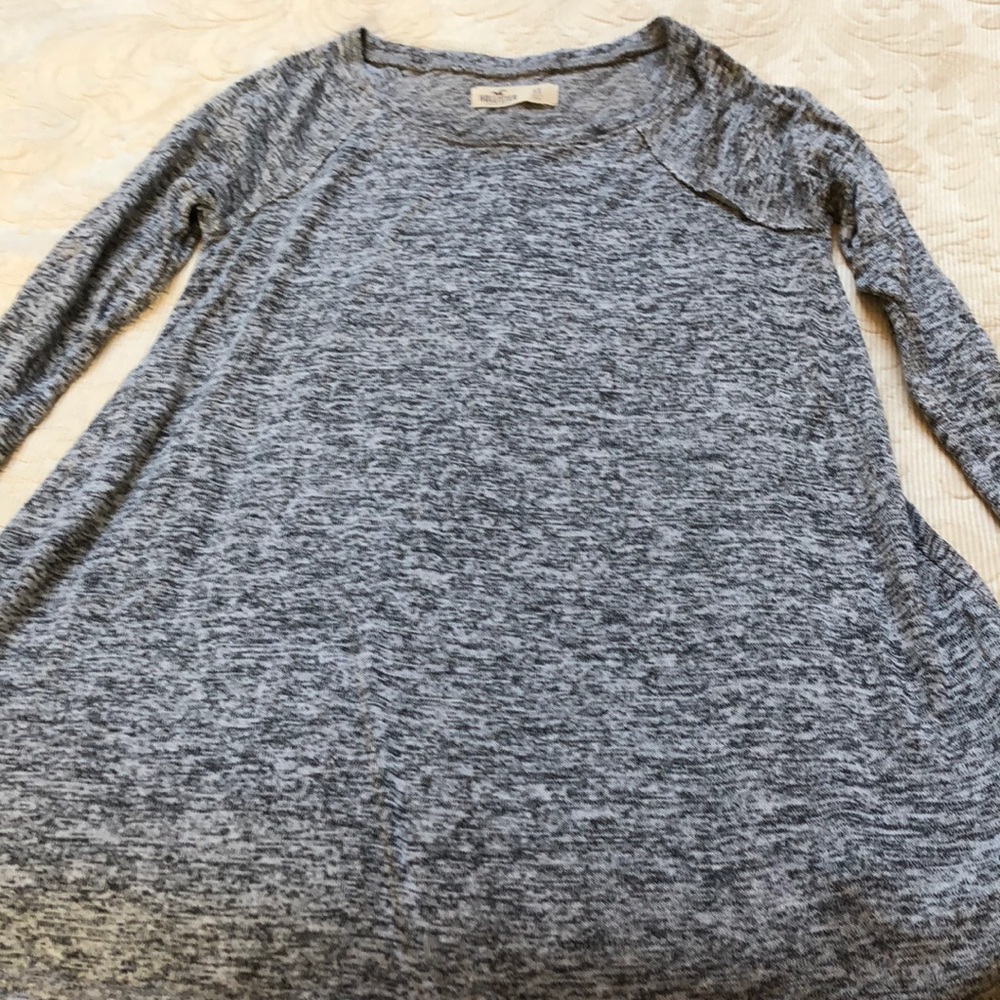 Hollister top